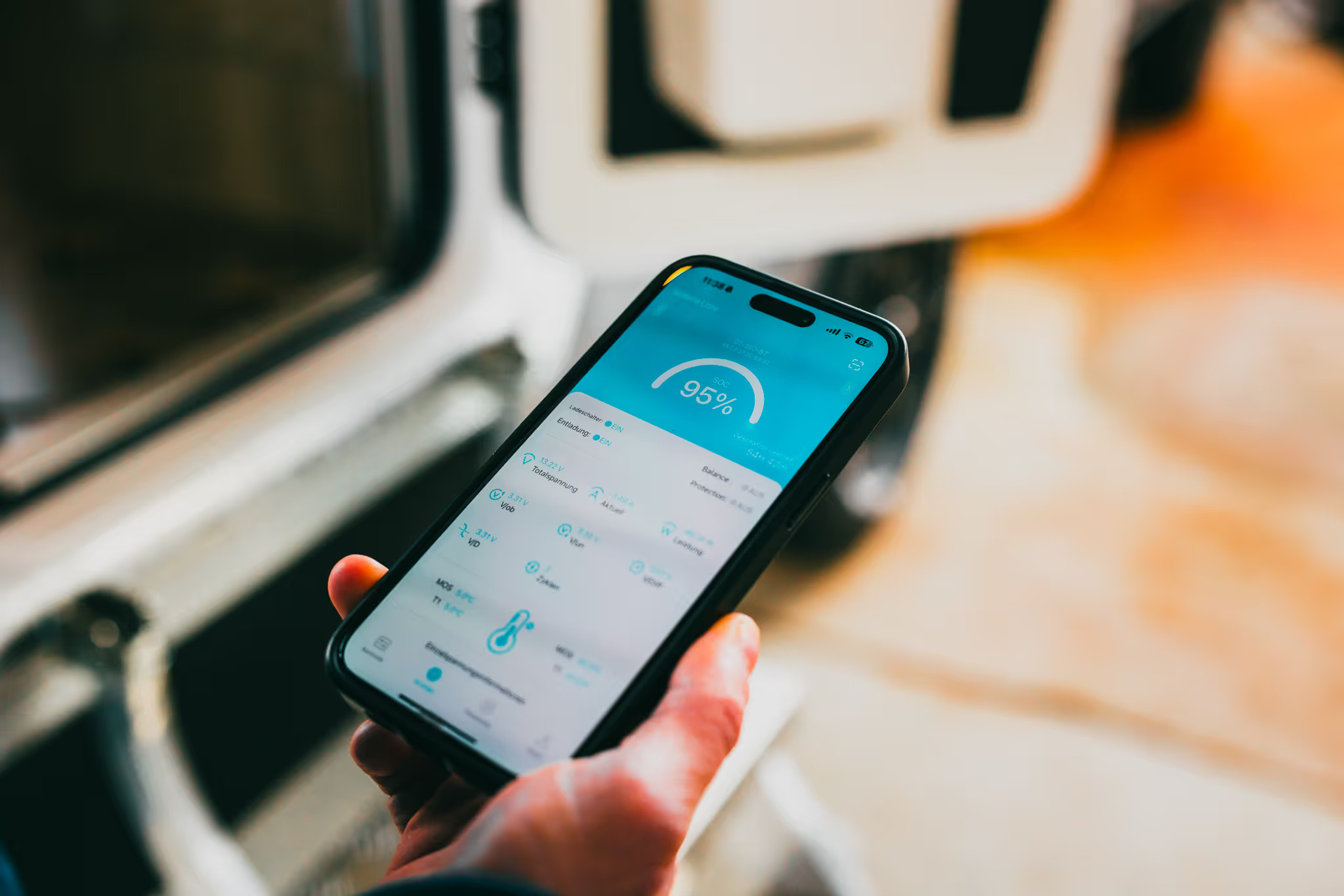 67d42127ba94846ccba8545a_DUX Camper-54